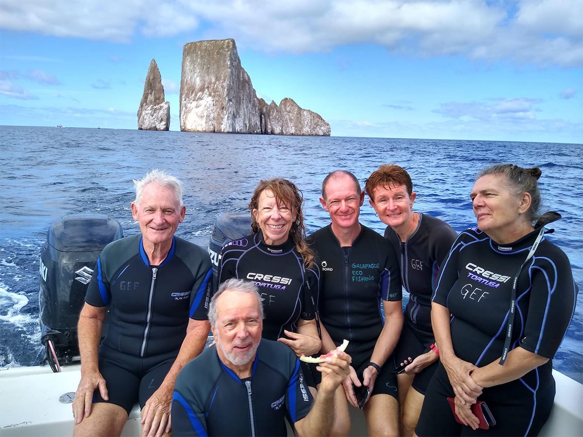 50+ Volunteers in Galapagos