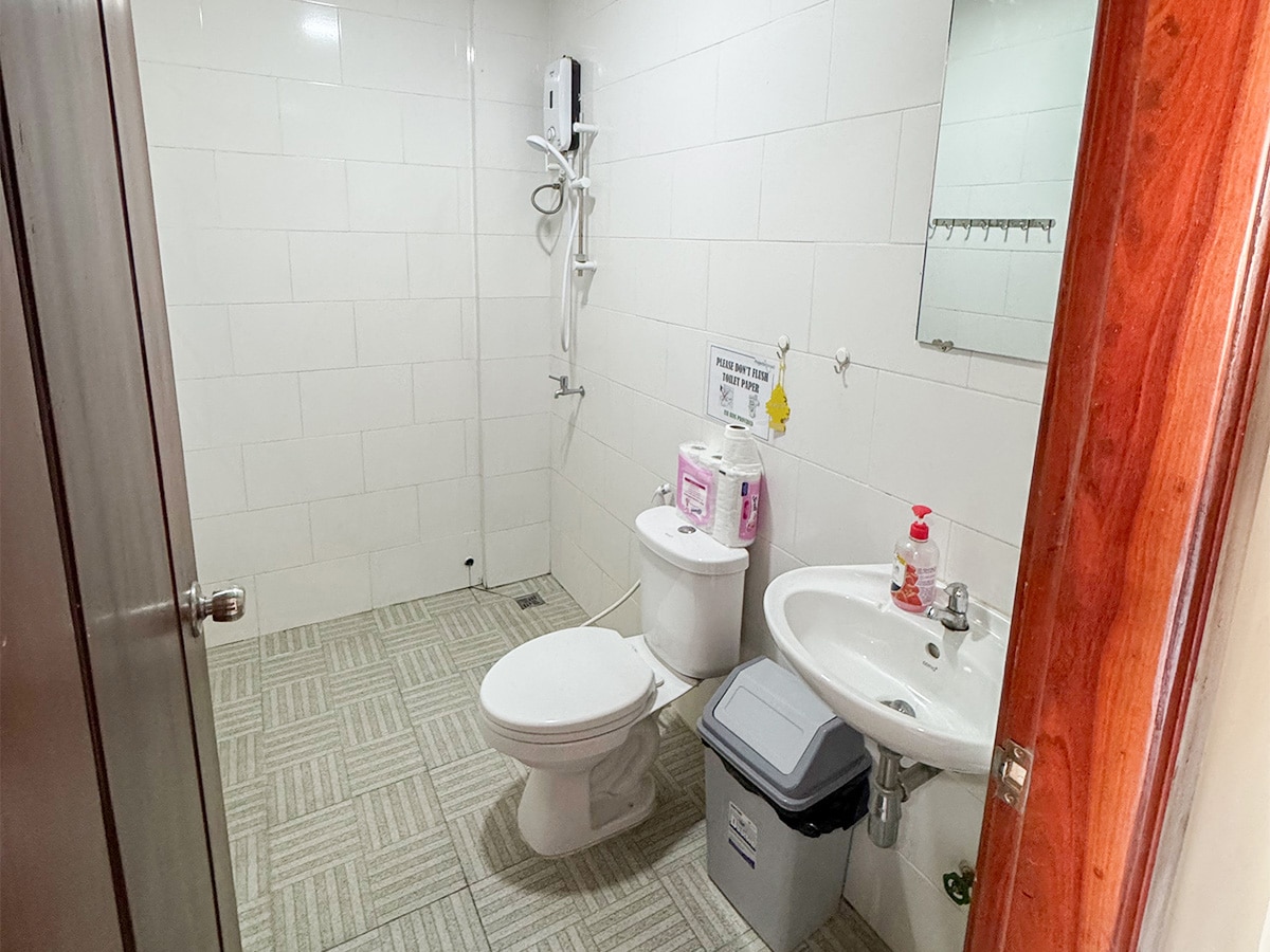 Typical bathroom in Cambodian accommodation