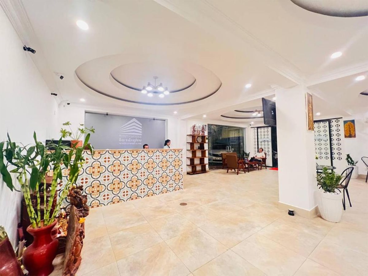 White Corner Hotel Reception