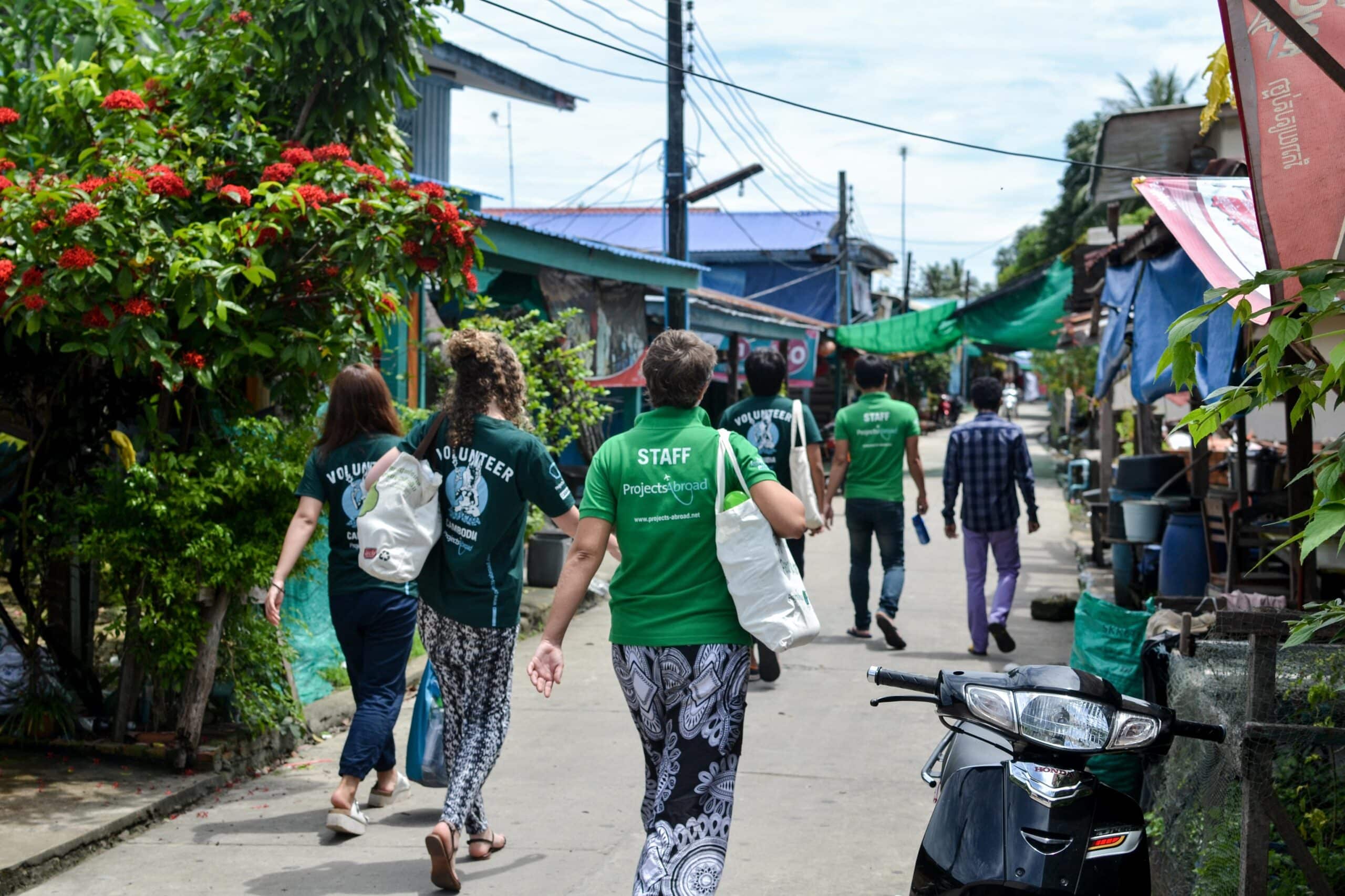 High School Special volunteers go sightseeing during their Care & Community project in Cambodia.